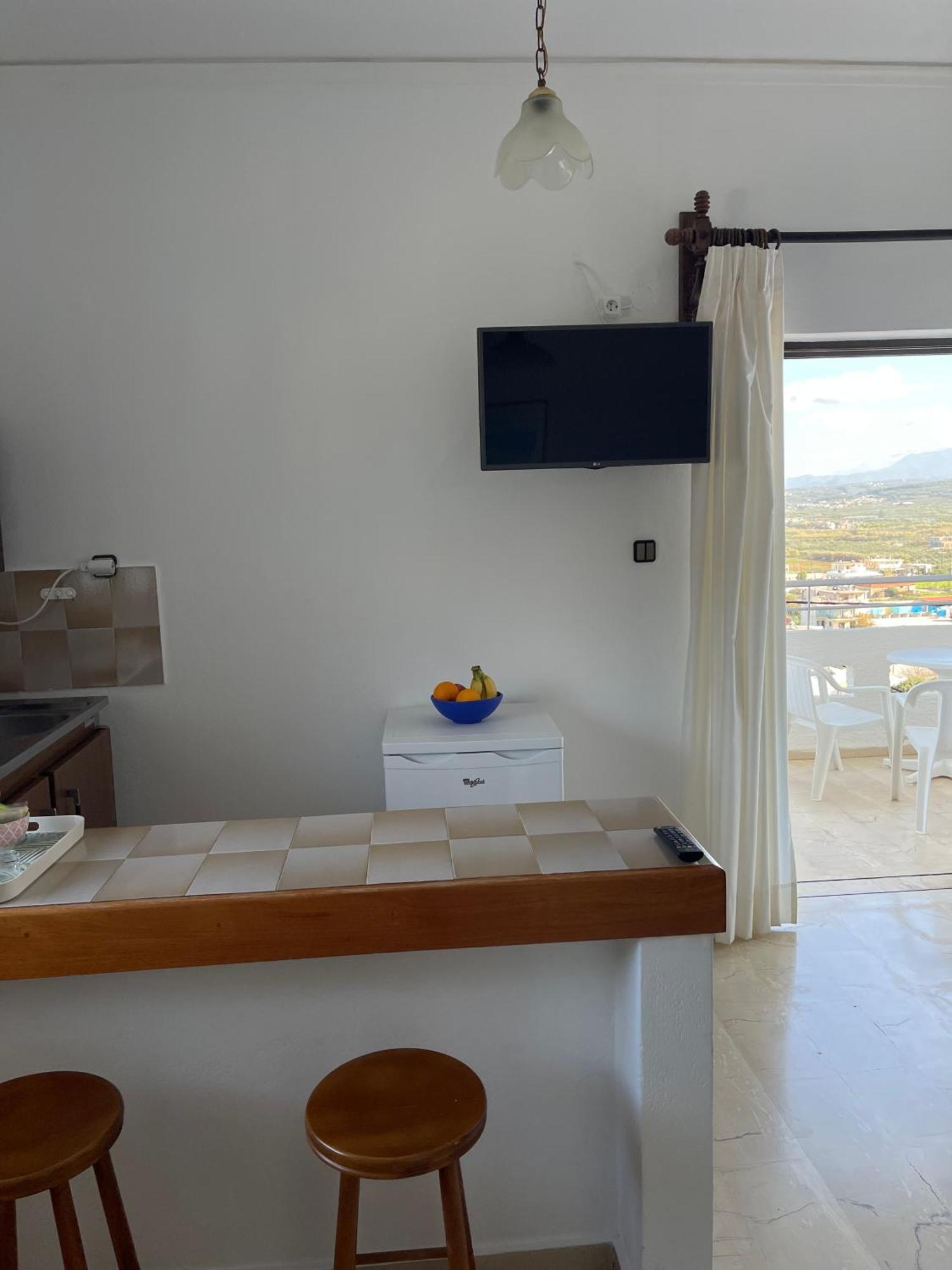 Aeolos Apartments コリンバリ エクステリア 写真