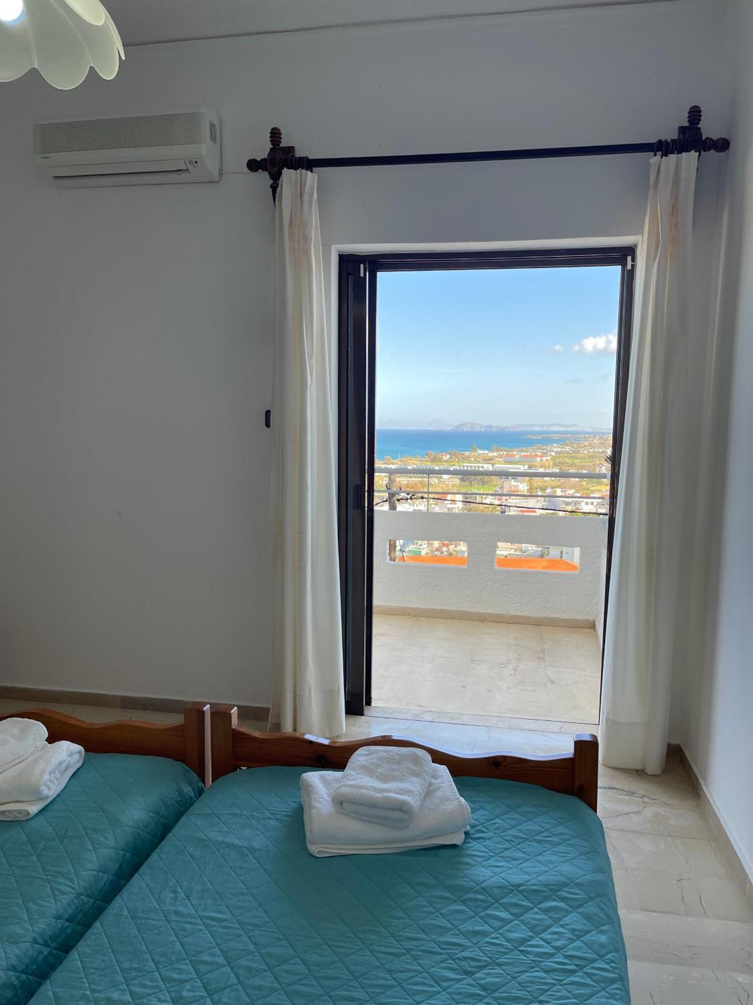 Aeolos Apartments コリンバリ エクステリア 写真