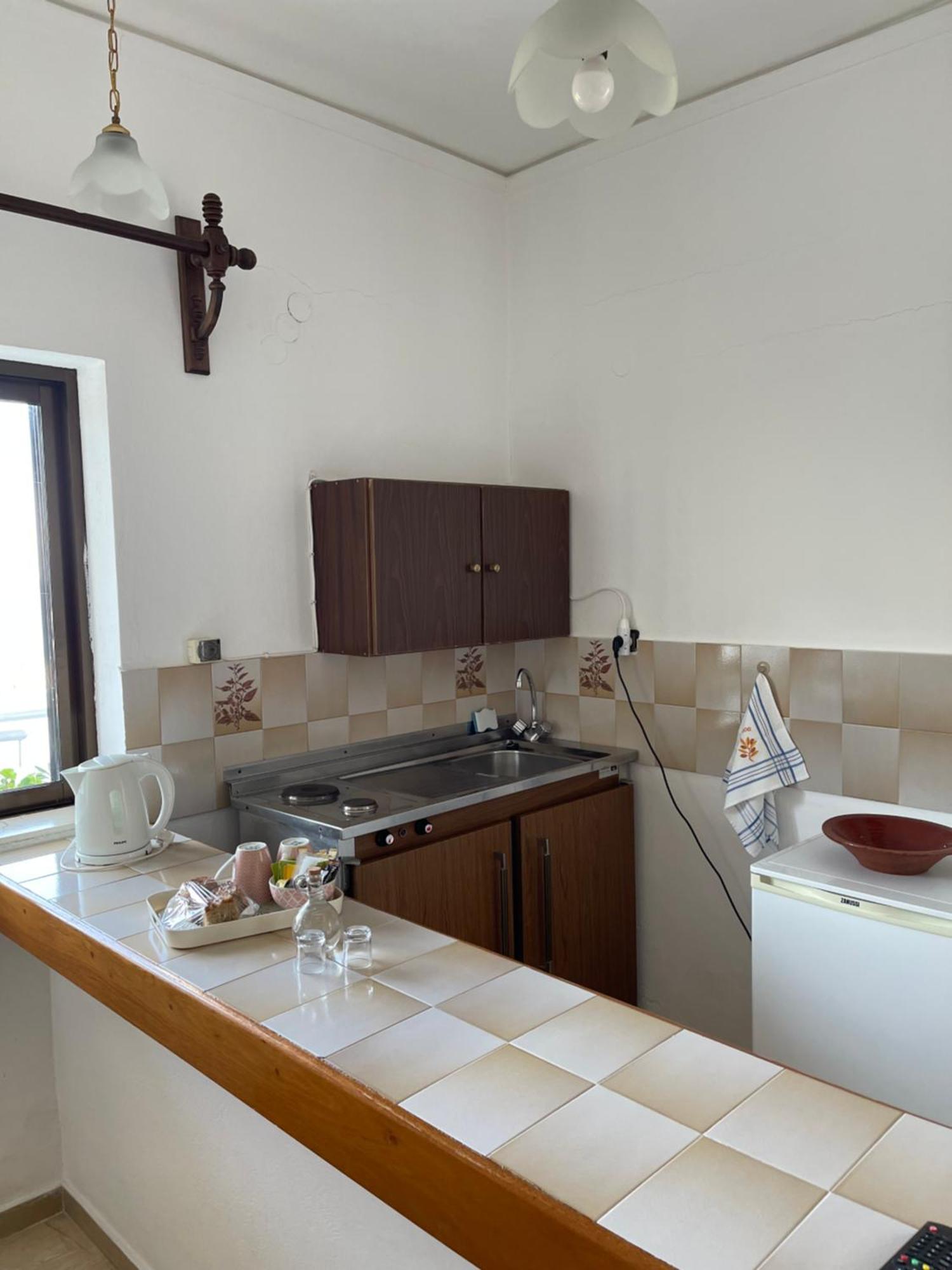 Aeolos Apartments コリンバリ エクステリア 写真