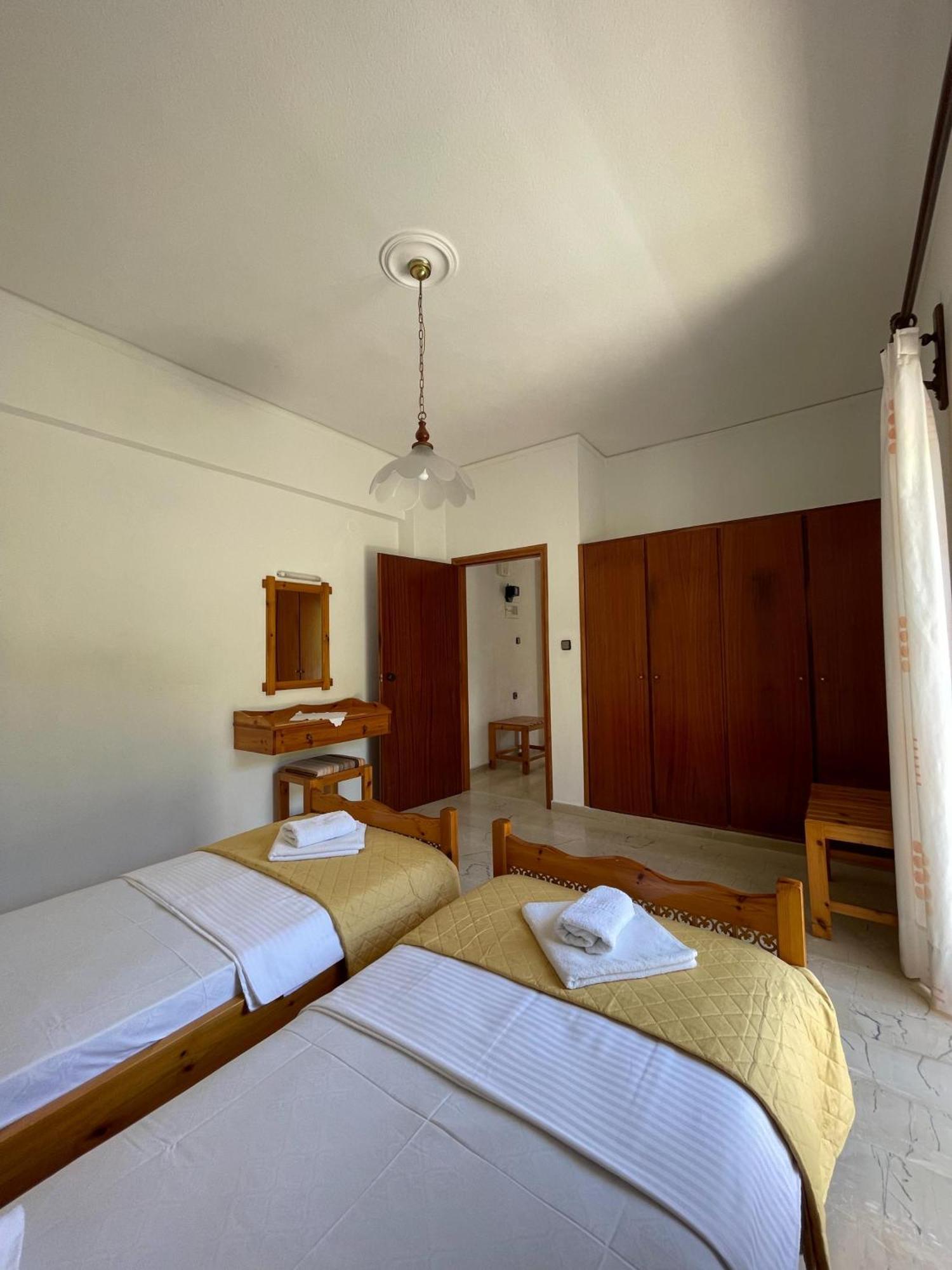 Aeolos Apartments コリンバリ エクステリア 写真