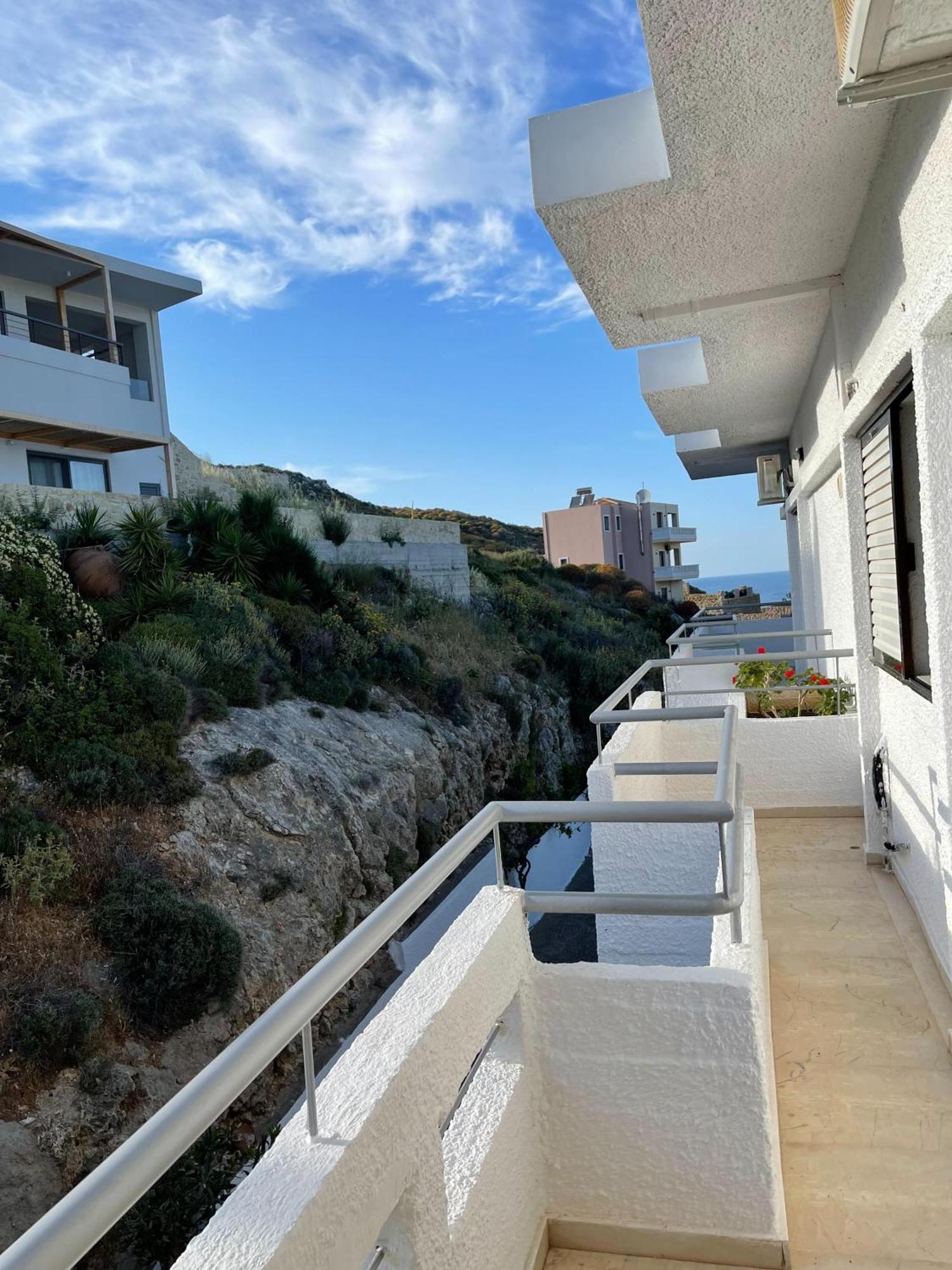 Aeolos Apartments コリンバリ エクステリア 写真