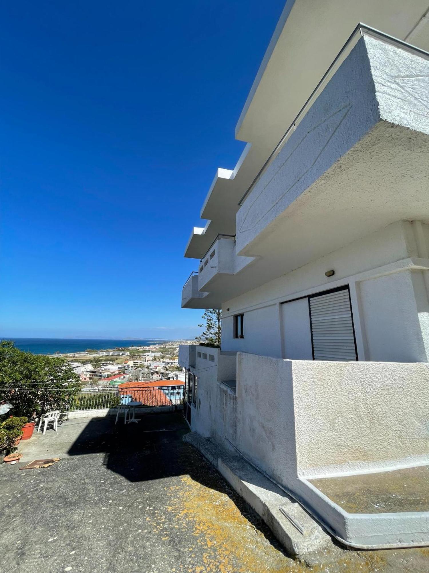 Aeolos Apartments コリンバリ エクステリア 写真
