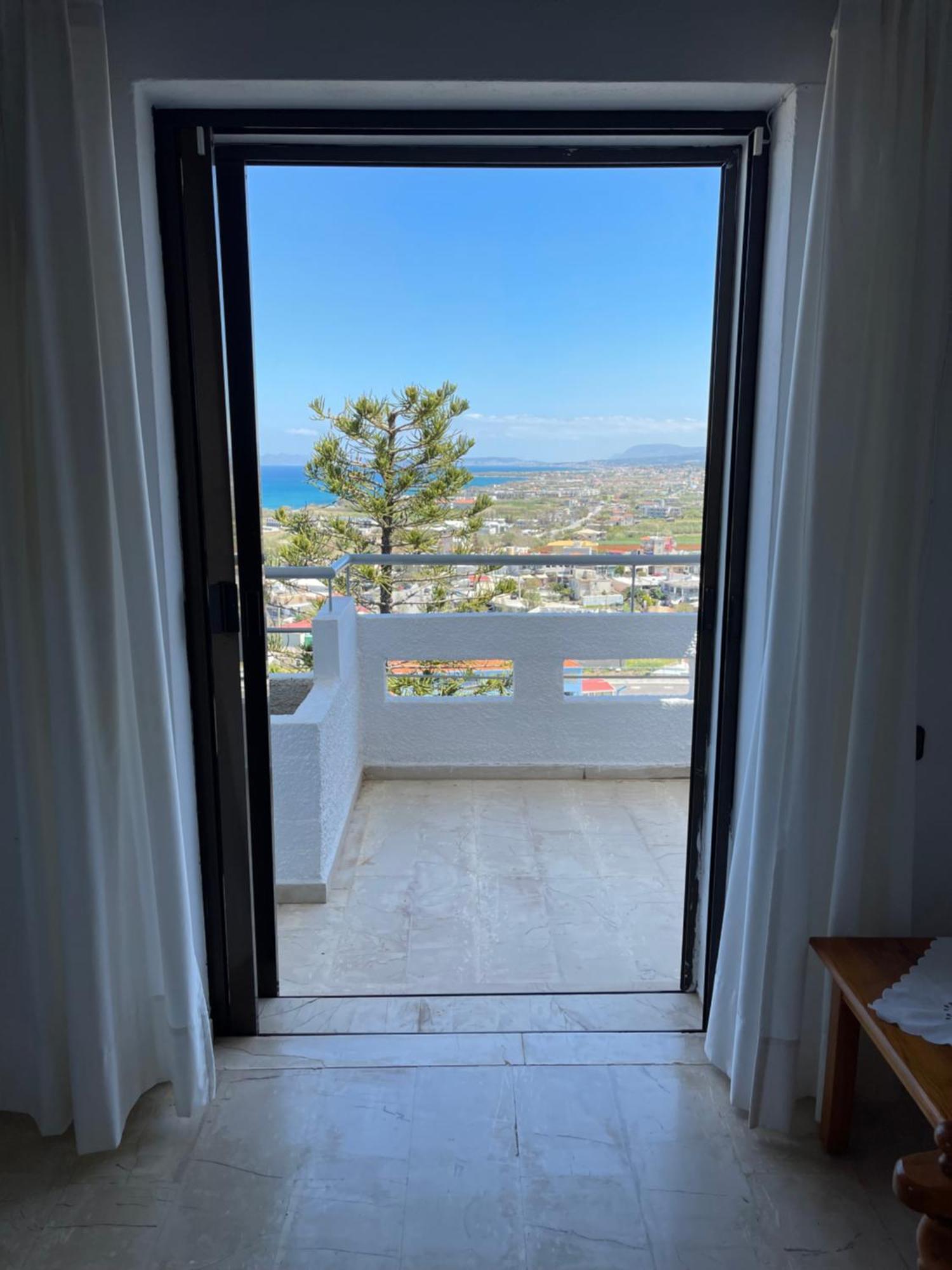 Aeolos Apartments コリンバリ エクステリア 写真